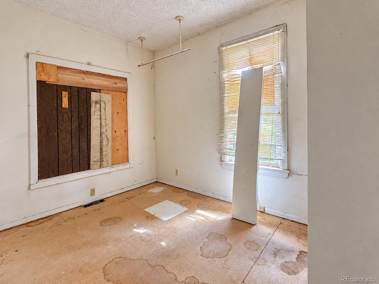 MLS Image #10 for 1309  chester street,aurora, Colorado