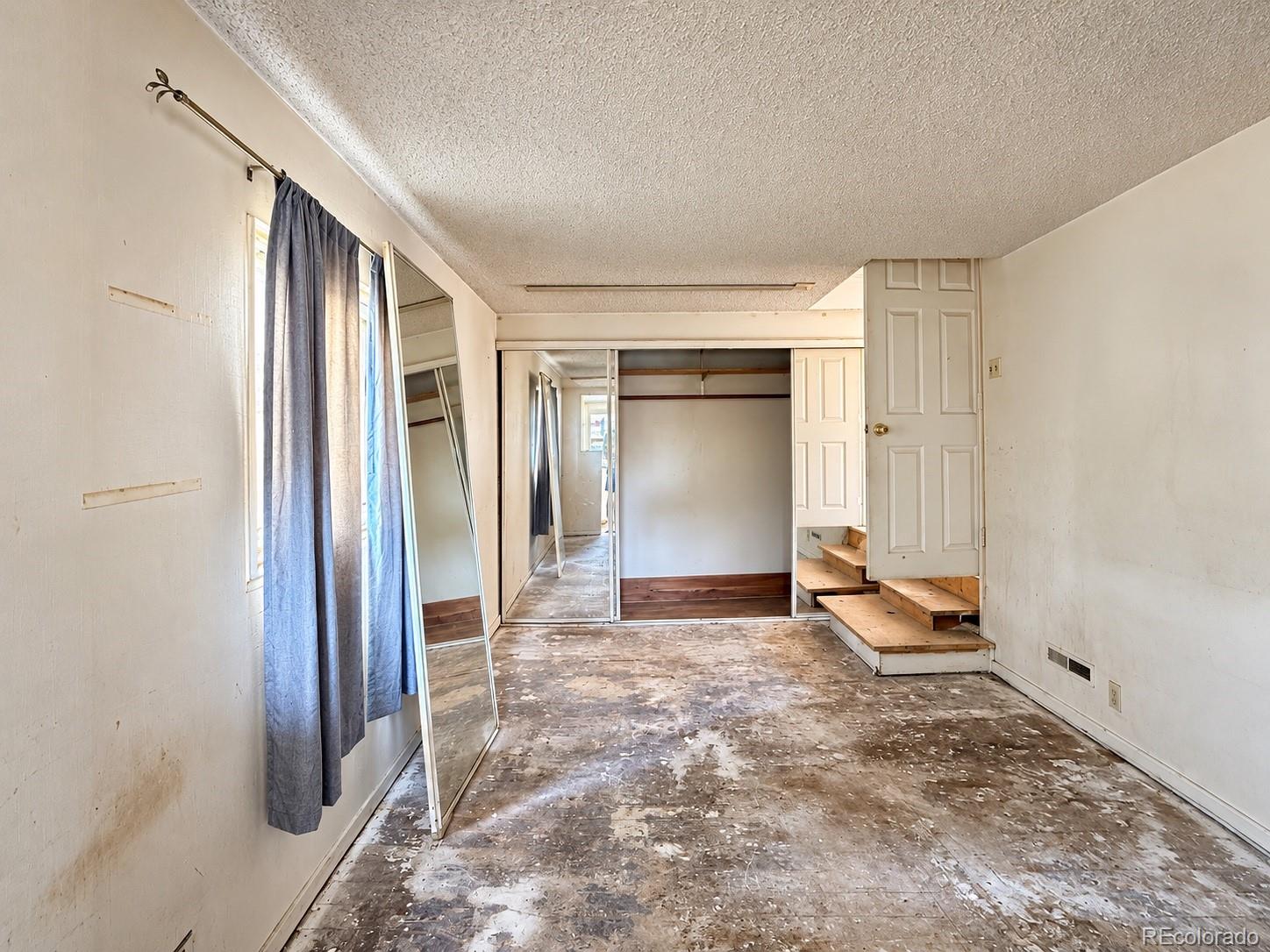 MLS Image #11 for 1309  chester street,aurora, Colorado