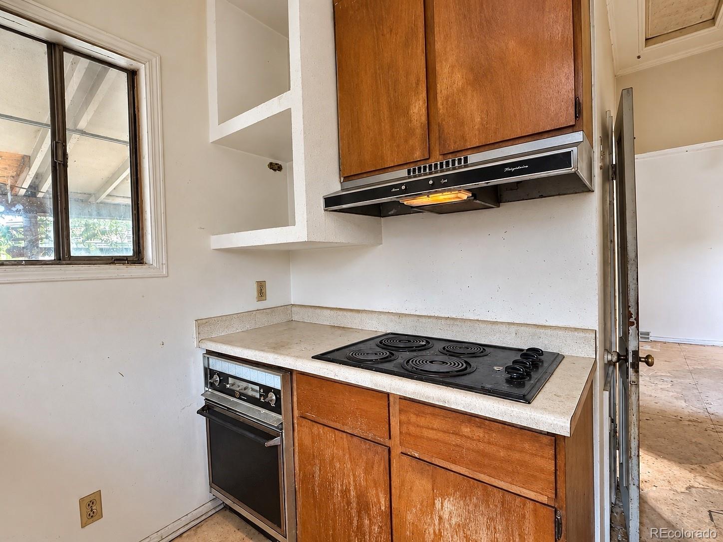 MLS Image #5 for 1309  chester street,aurora, Colorado