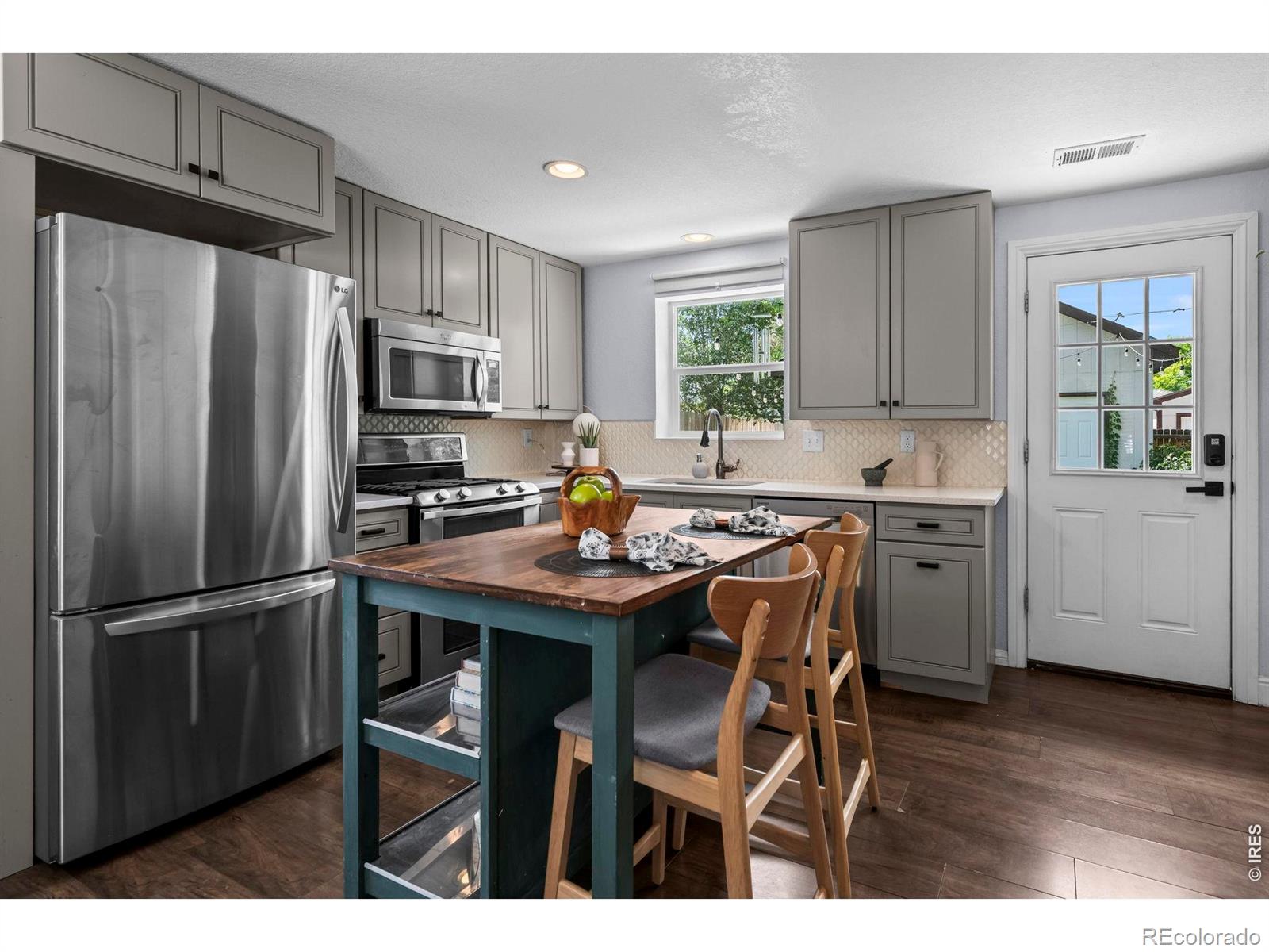 MLS Image #2 for 3051  grape street,denver, Colorado