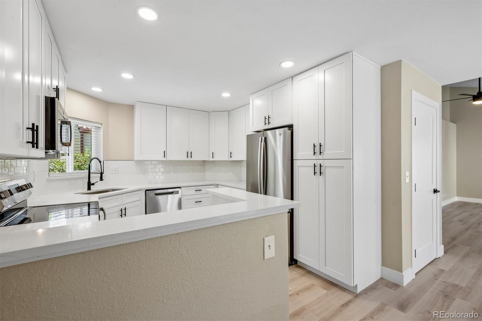 MLS Image #7 for 11390 w 84th place,arvada, Colorado