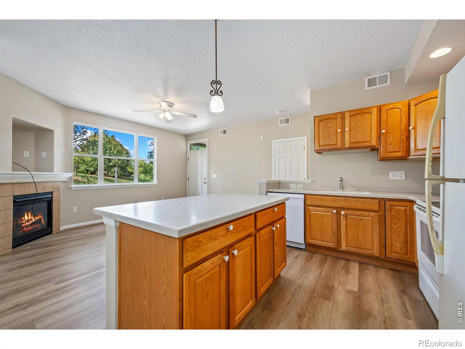 MLS Image #6 for 2027  grays peak drive,loveland, Colorado