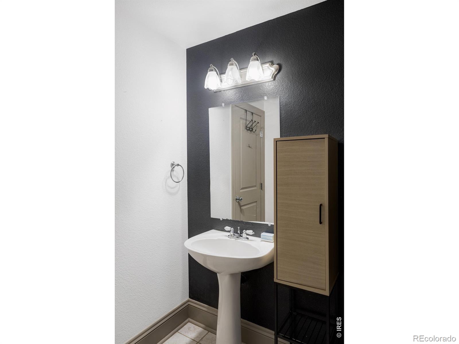 MLS Image #13 for 814  24th street,denver, Colorado