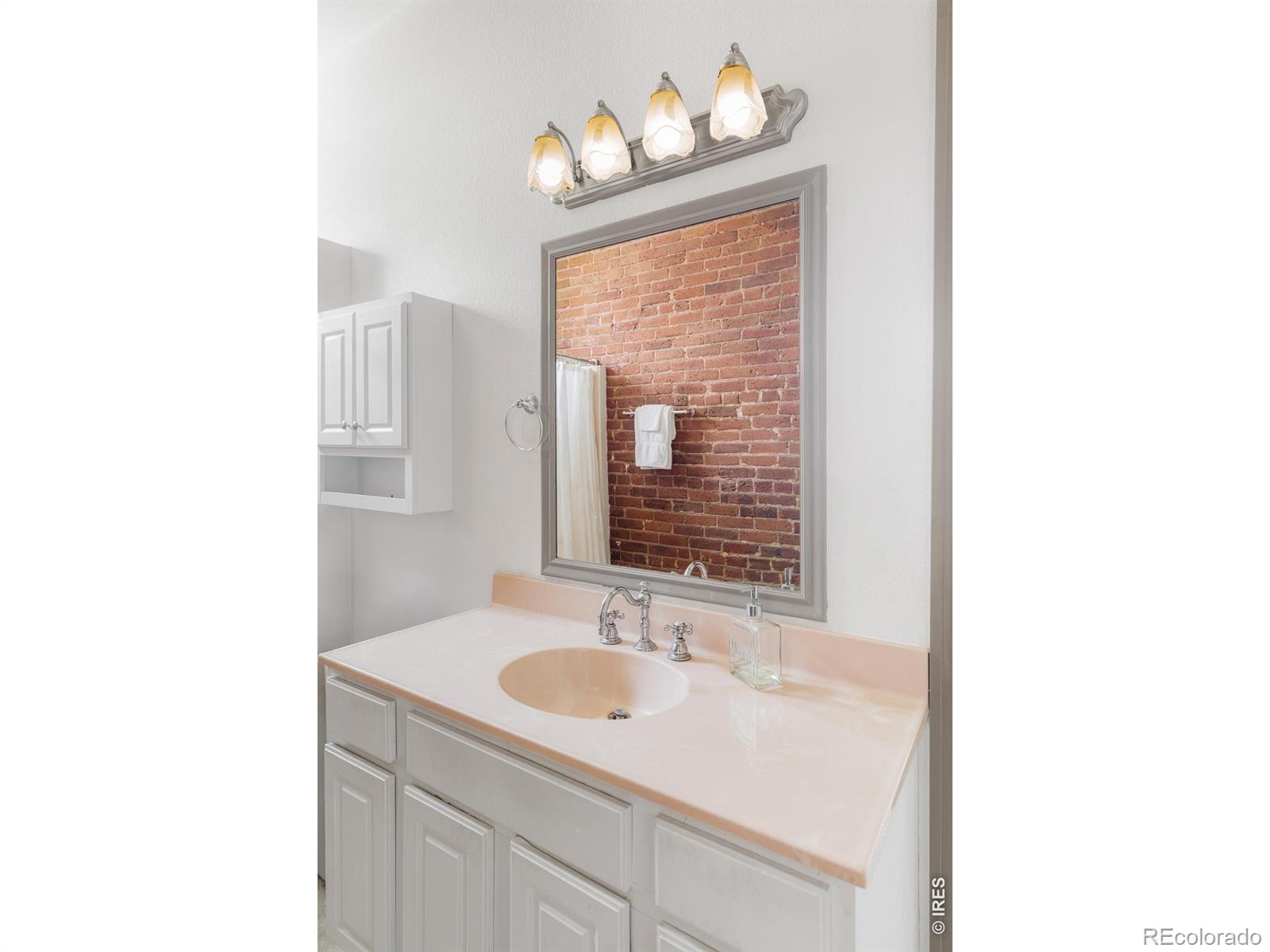 MLS Image #9 for 814  24th street,denver, Colorado