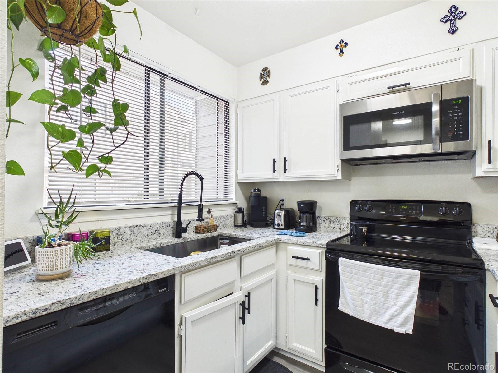 MLS Image #5 for 56 s nome street,aurora, Colorado