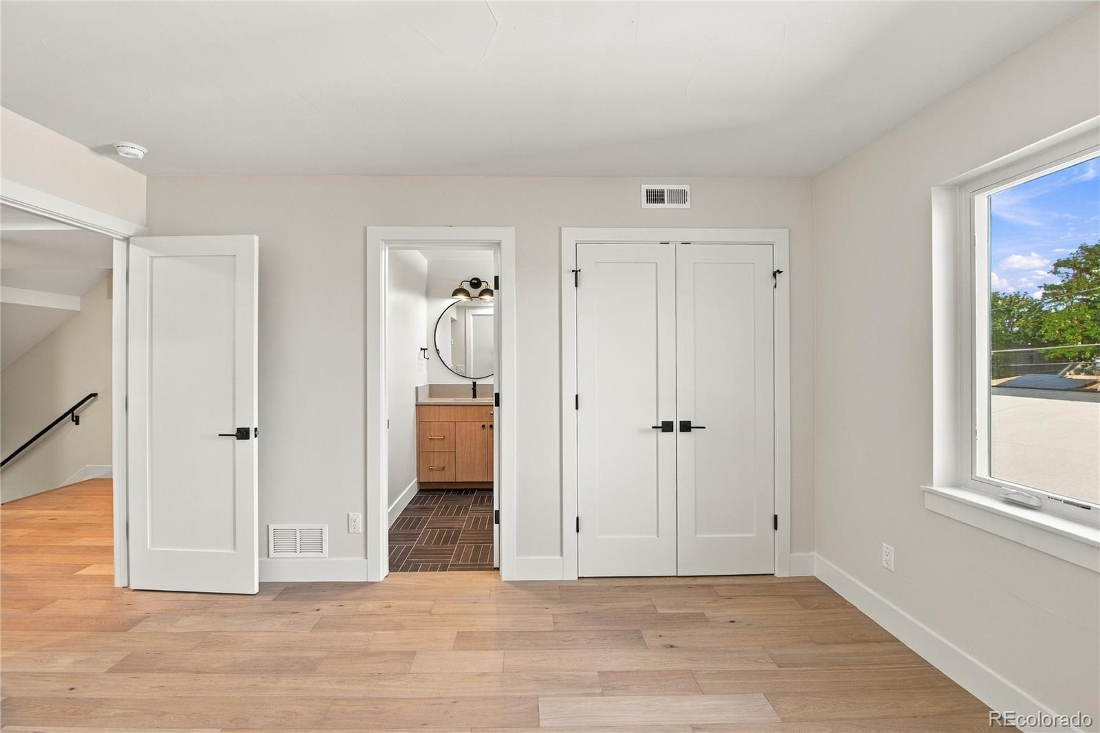 MLS Image #24 for 831 s washington street,denver, Colorado