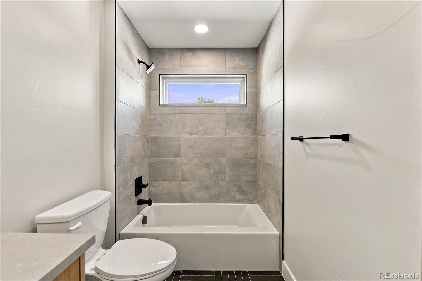 MLS Image #26 for 831 s washington street,denver, Colorado