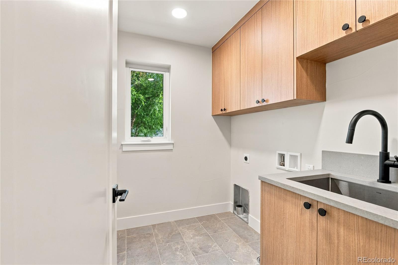 MLS Image #27 for 831 s washington street,denver, Colorado