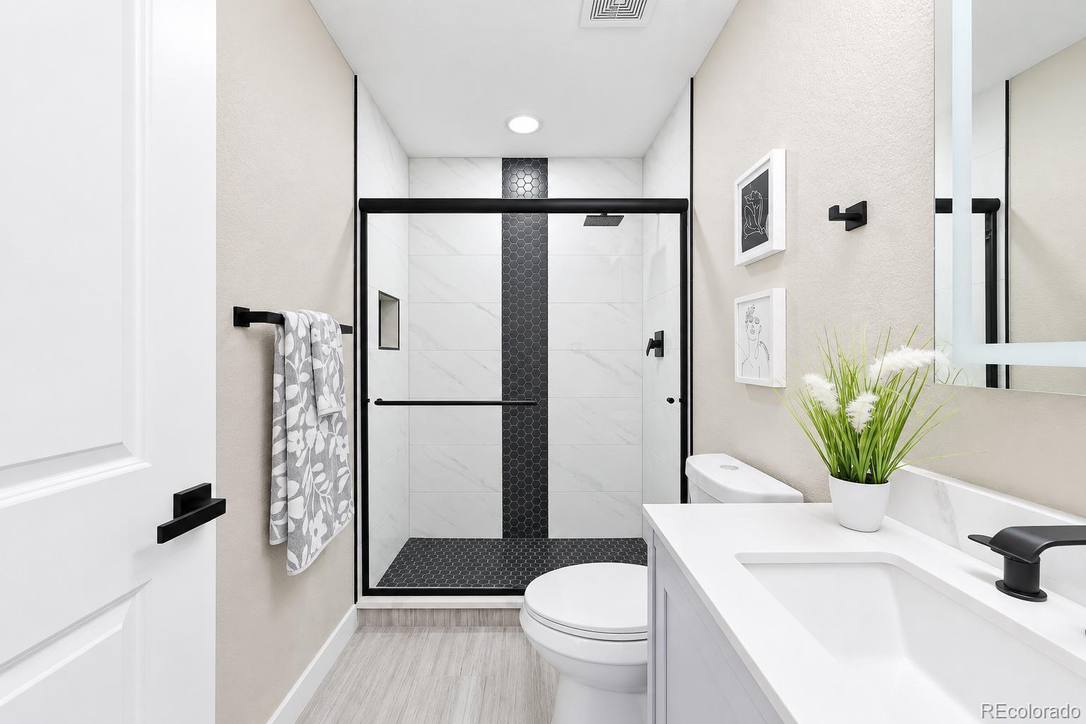 MLS Image #10 for 2516 w hillside avenue,denver, Colorado
