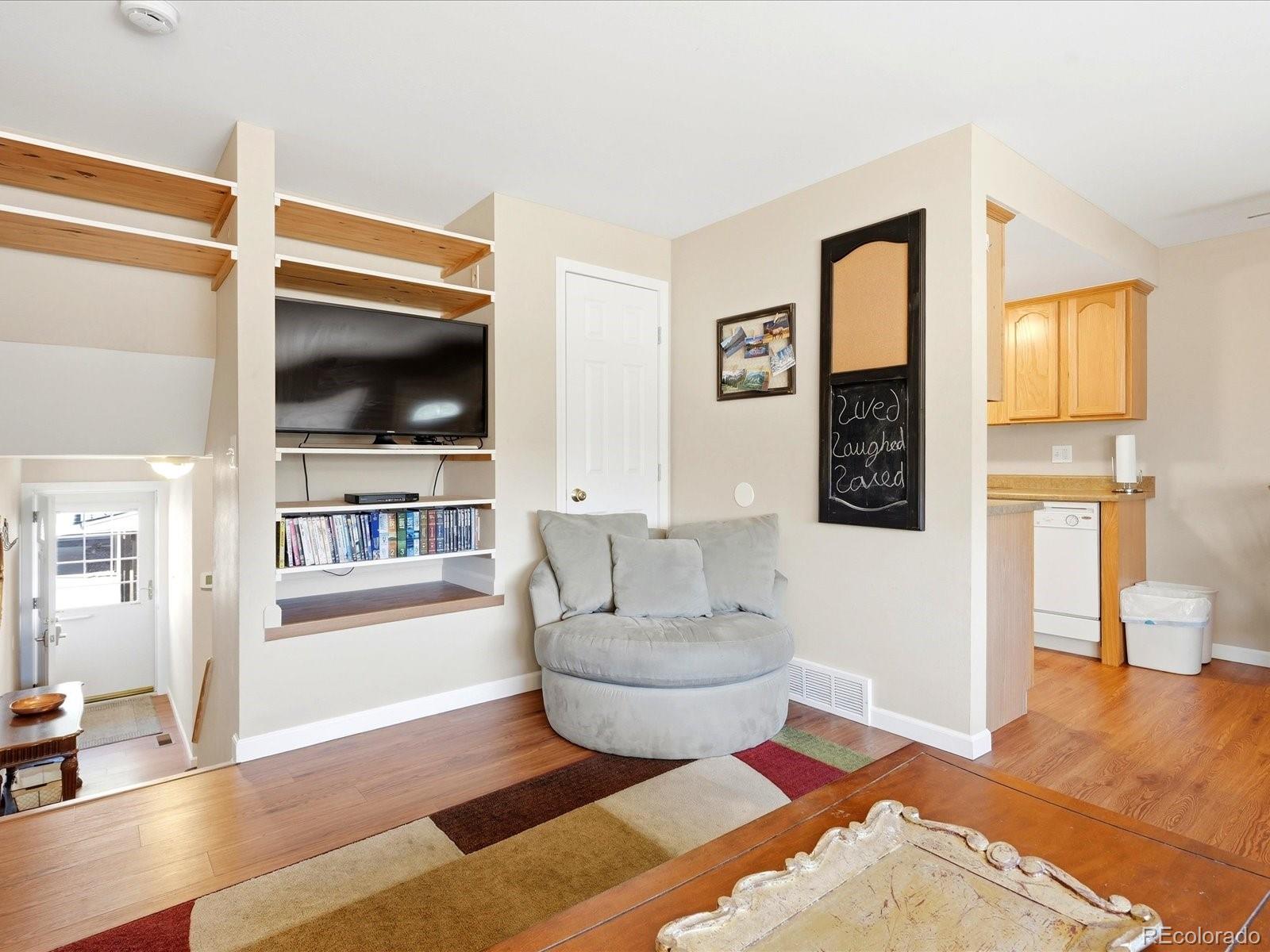 MLS Image #2 for 776 w cleveland circle,lafayette, Colorado