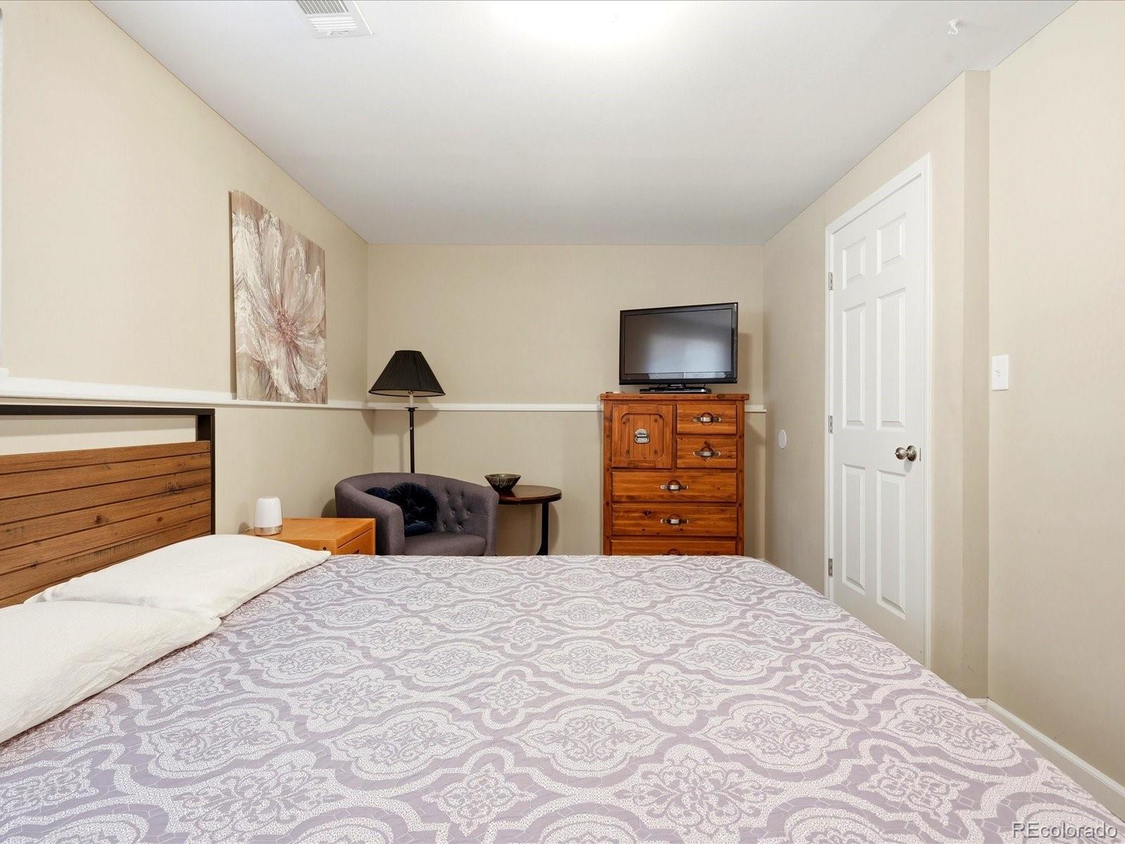 MLS Image #29 for 776 w cleveland circle,lafayette, Colorado