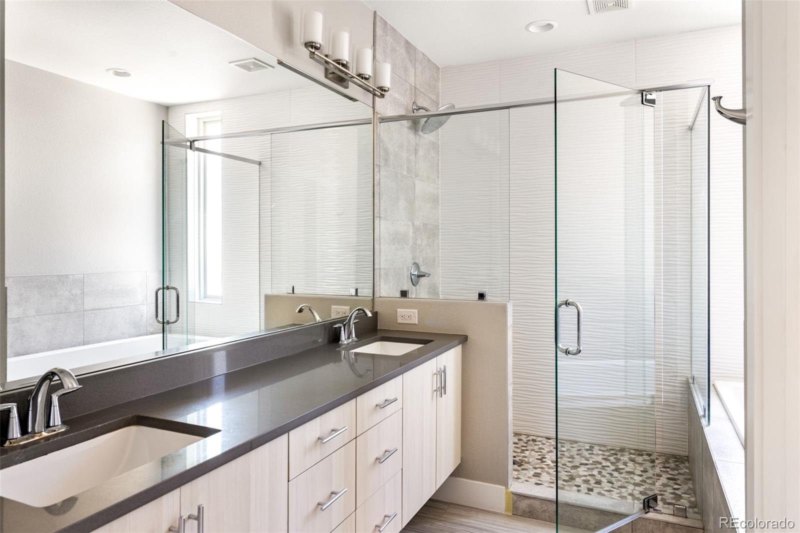 MLS Image #12 for 558  madison street,denver, Colorado
