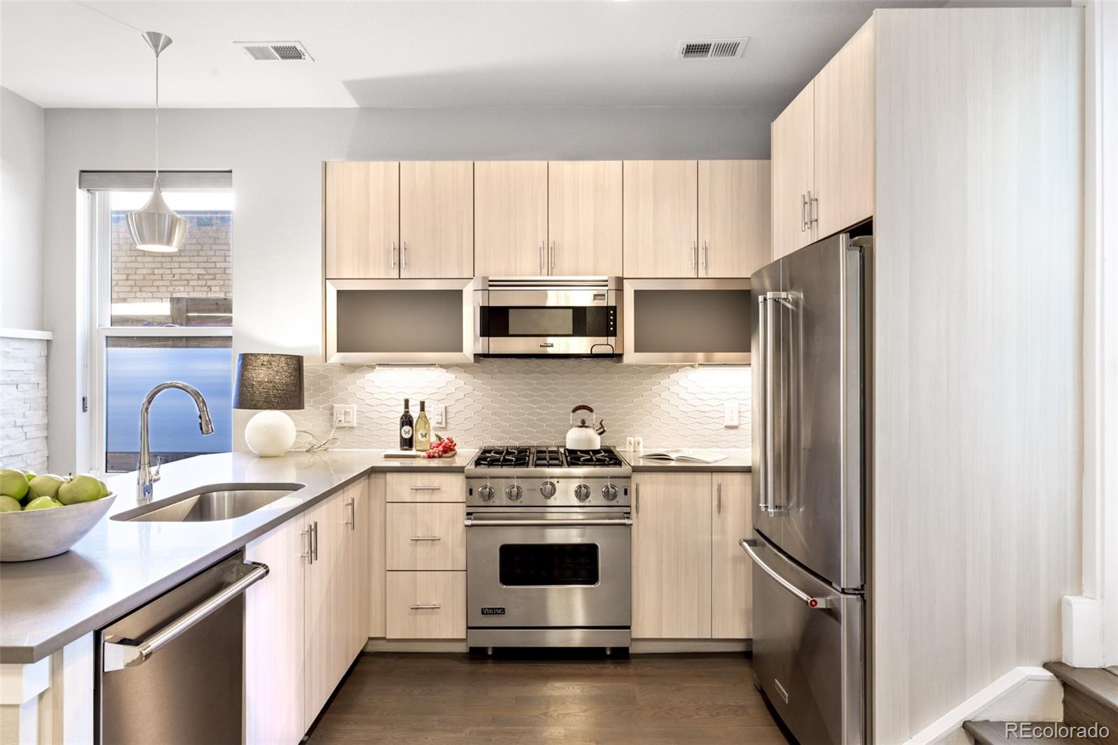 MLS Image #5 for 558  madison street,denver, Colorado