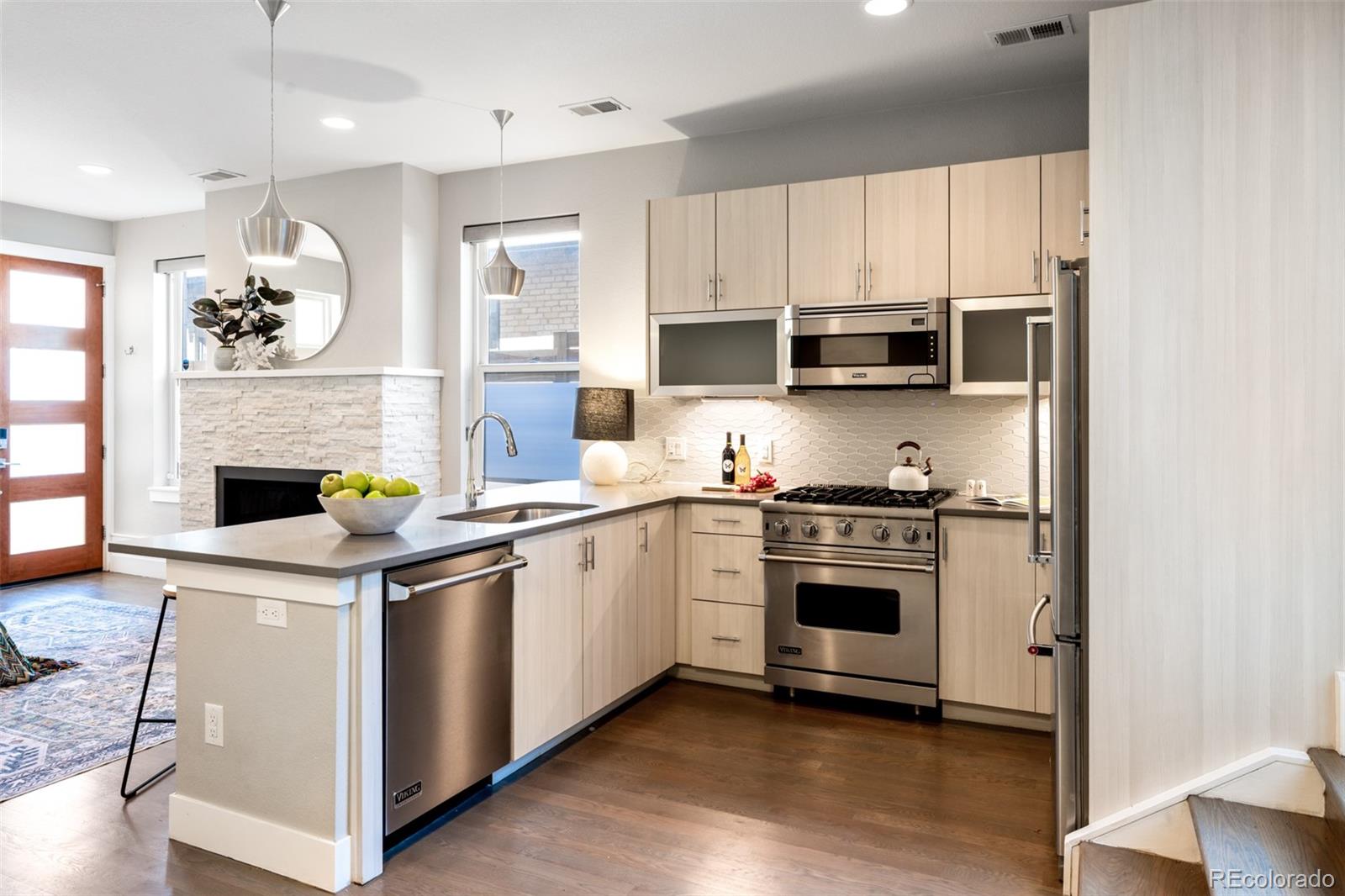 MLS Image #6 for 558  madison street,denver, Colorado