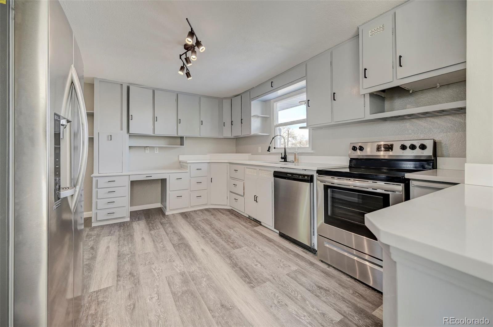 MLS Image #7 for 1606  navajo circle,colorado springs, Colorado