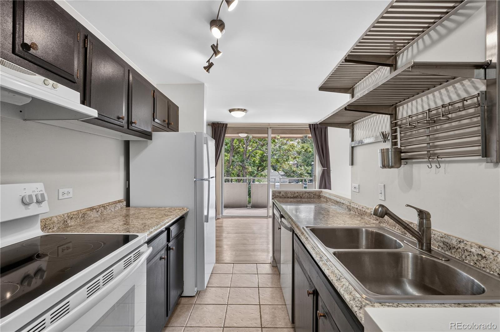 MLS Image #1 for 937 n clarkson street,denver, Colorado