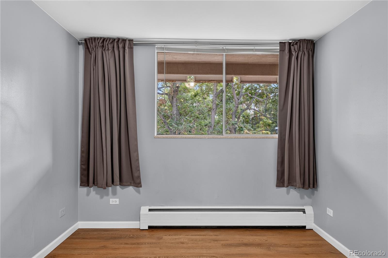 MLS Image #14 for 937 n clarkson street,denver, Colorado