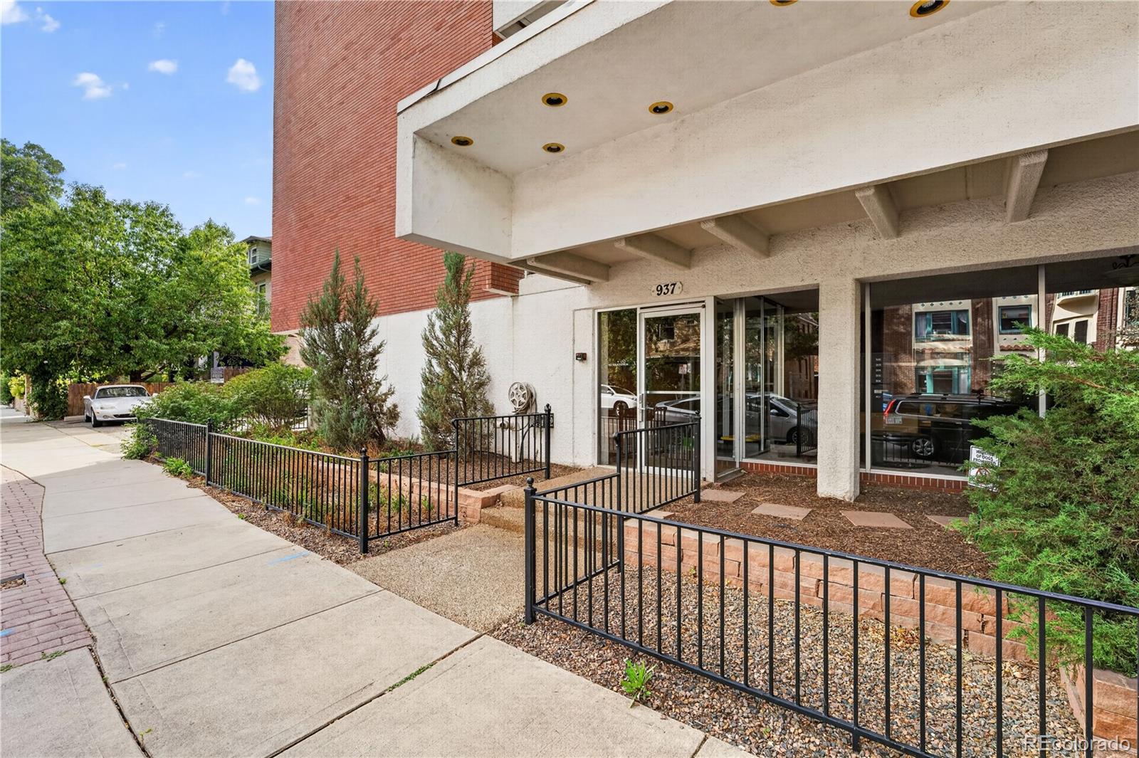 MLS Image #21 for 937 n clarkson street,denver, Colorado