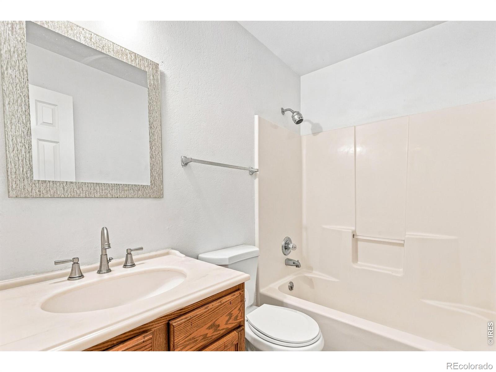 MLS Image #16 for 3905  dove lane,evans, Colorado