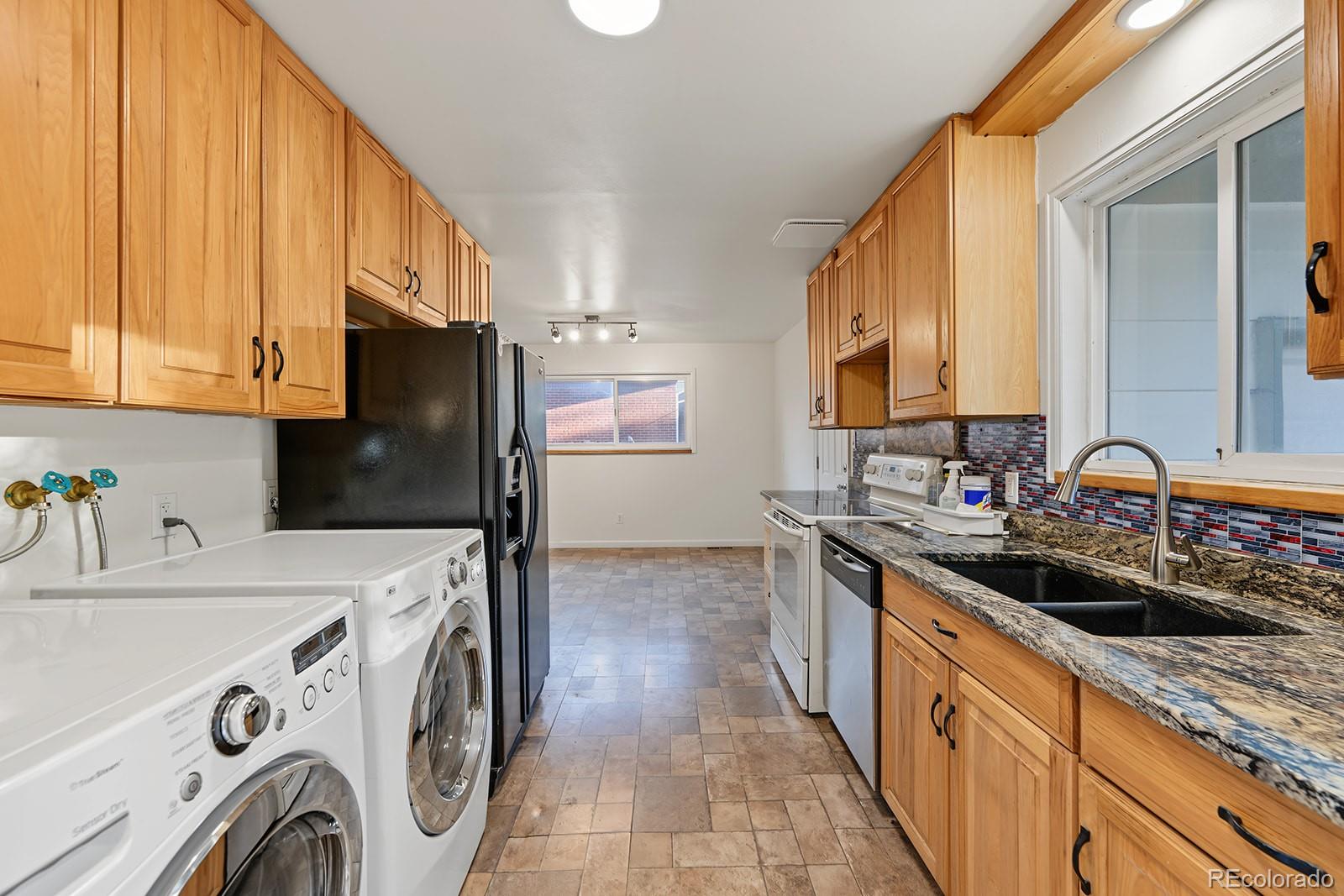 MLS Image #3 for 364 s xanadu street,aurora, Colorado