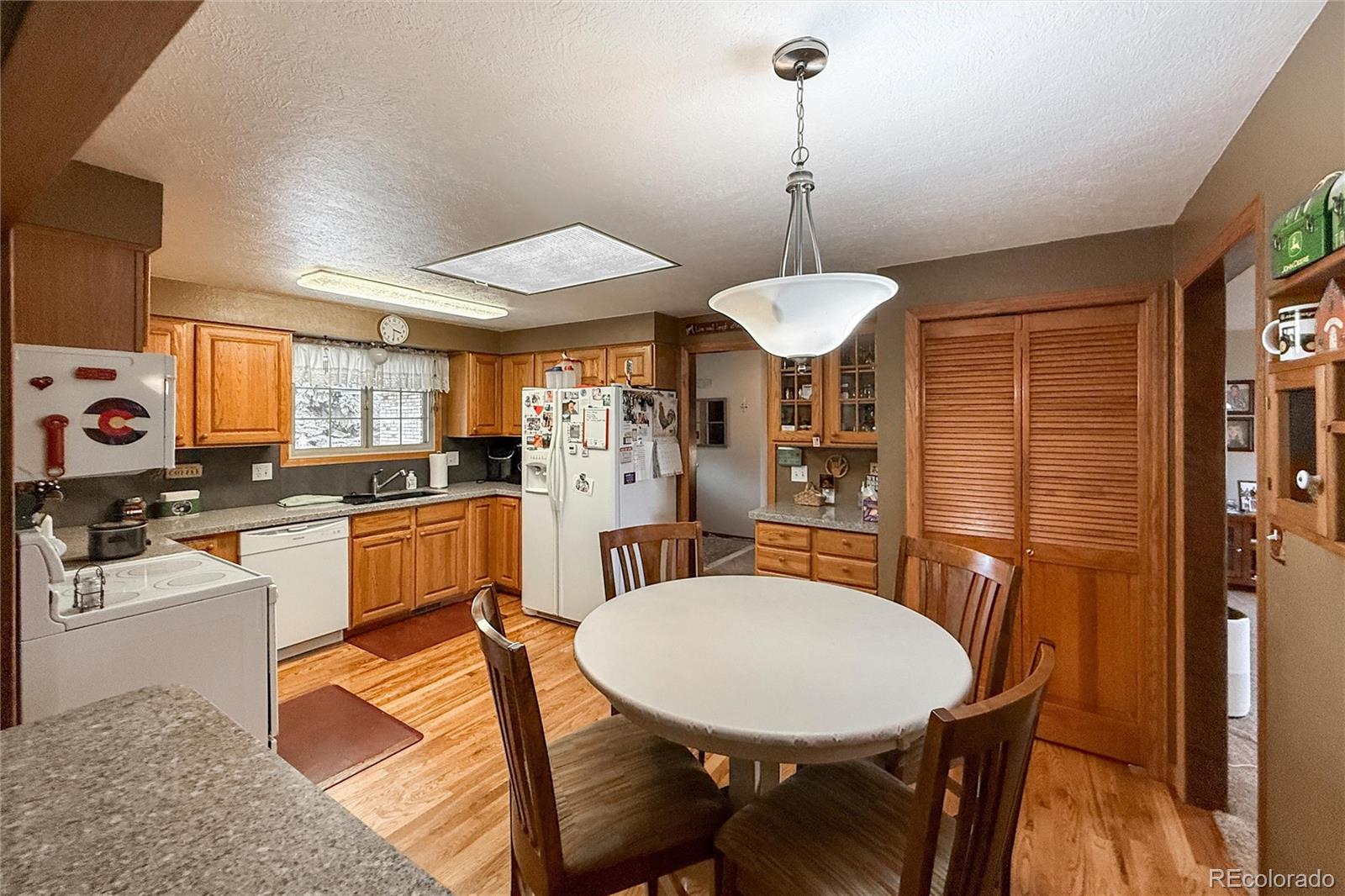 MLS Image #12 for 2806  lake park way,longmont, Colorado