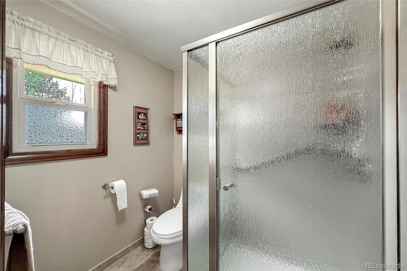 MLS Image #28 for 2806  lake park way,longmont, Colorado
