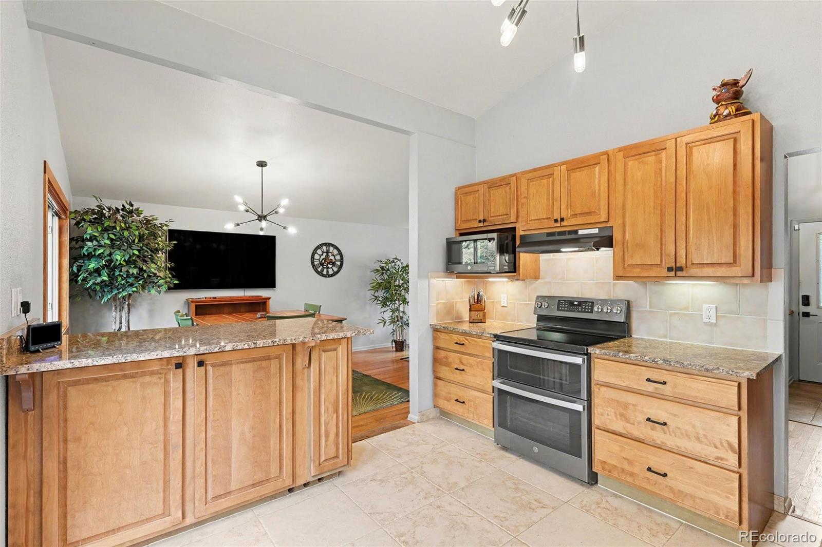 MLS Image #10 for 2988 s wabash street,denver, Colorado