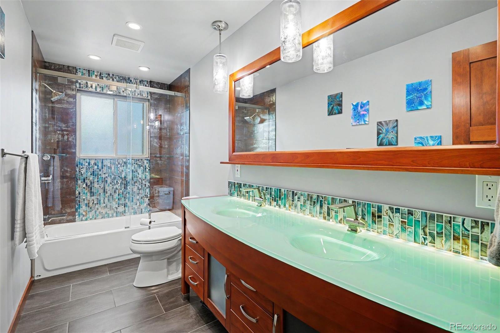 MLS Image #23 for 2988 s wabash street,denver, Colorado