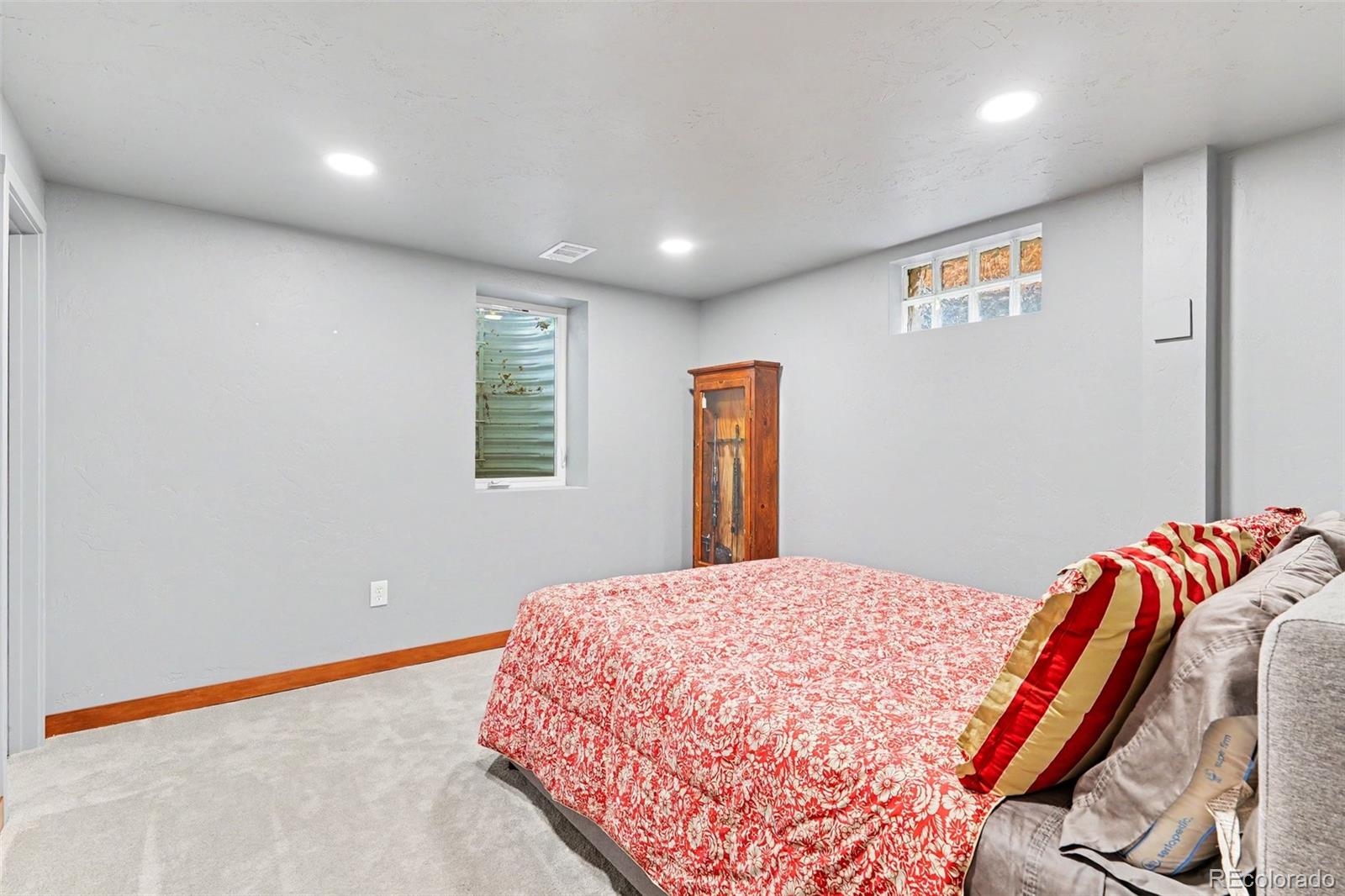 MLS Image #28 for 2988 s wabash street,denver, Colorado