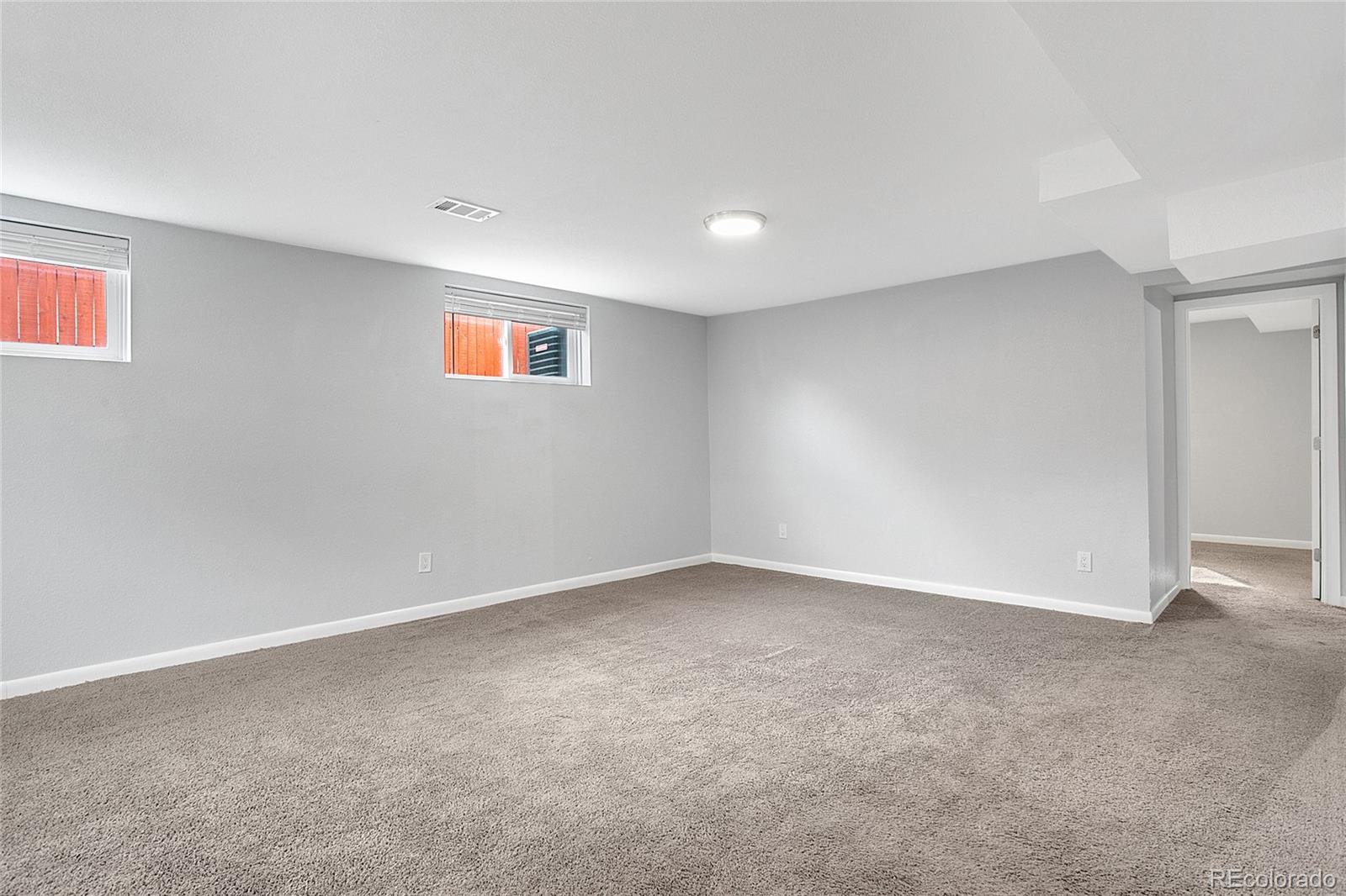 MLS Image #22 for 1030 s kearney street,denver, Colorado