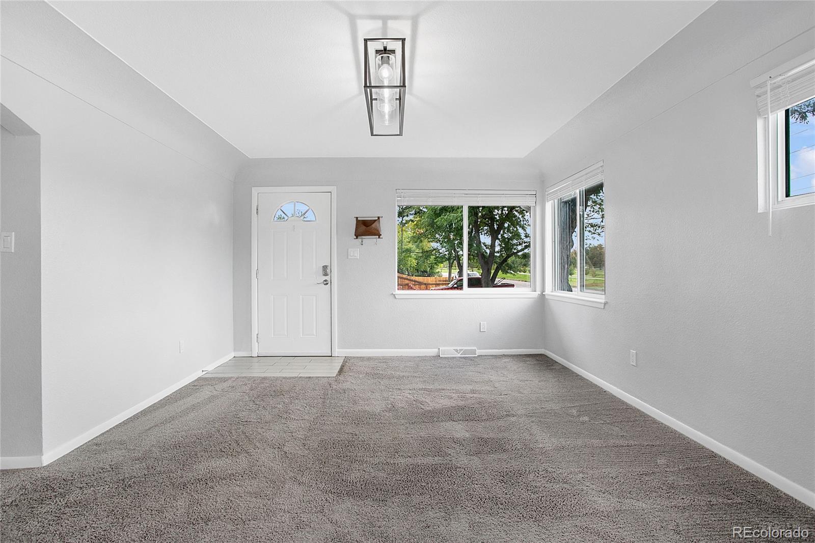 MLS Image #7 for 1030 s kearney street,denver, Colorado