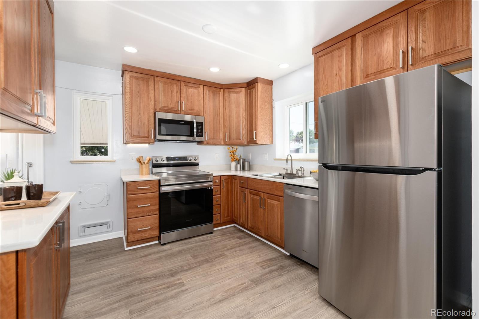 MLS Image #9 for 2536 s winona court,denver, Colorado
