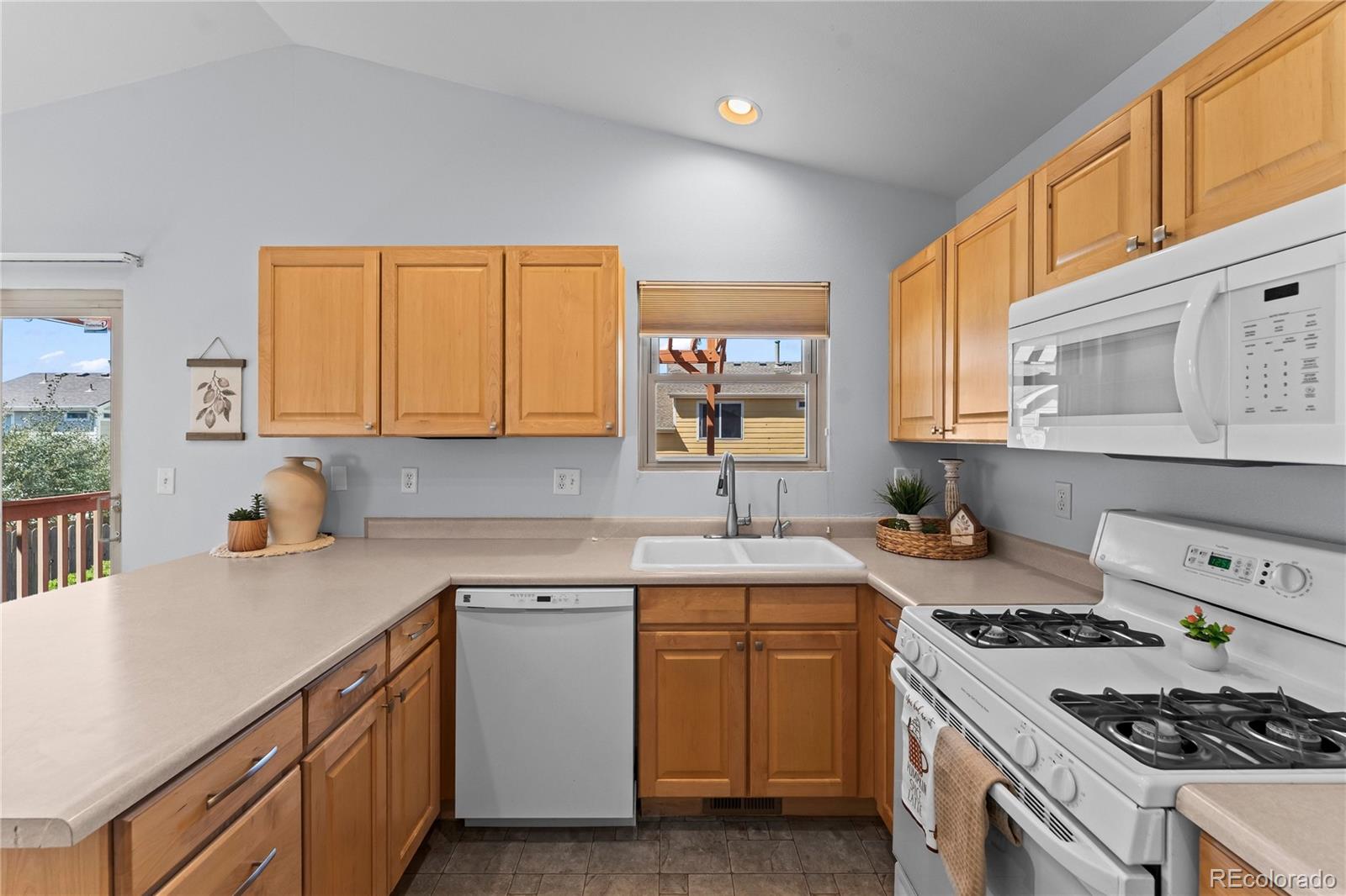 MLS Image #12 for 2338  jeanette way,colorado springs, Colorado