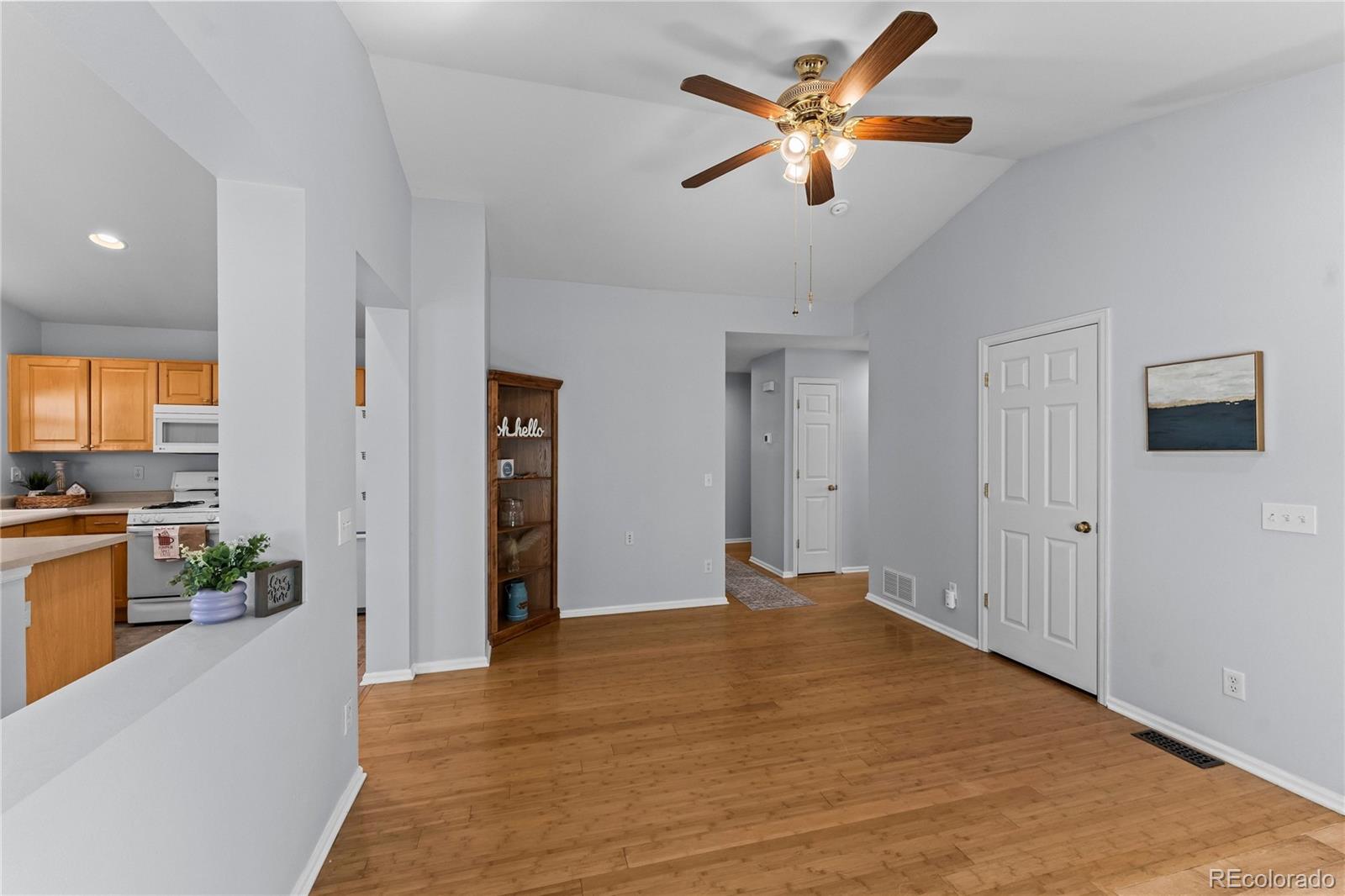 MLS Image #5 for 2338  jeanette way,colorado springs, Colorado