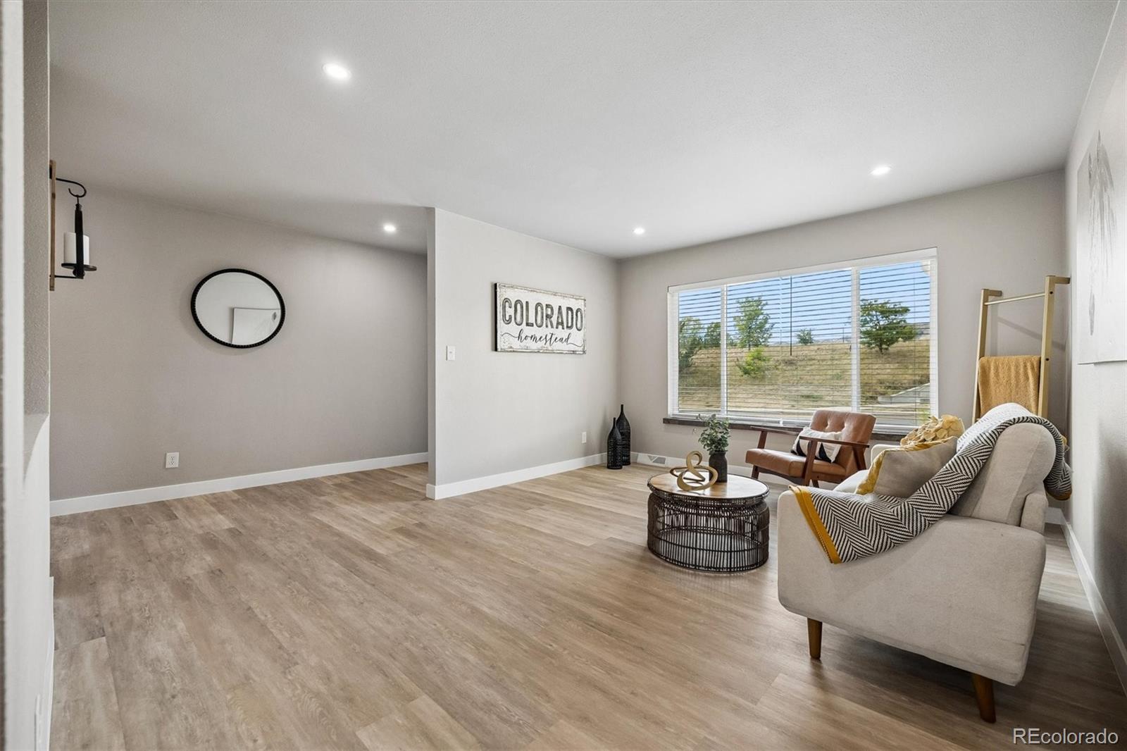 MLS Image #5 for 1844 s wright street,lakewood, Colorado
