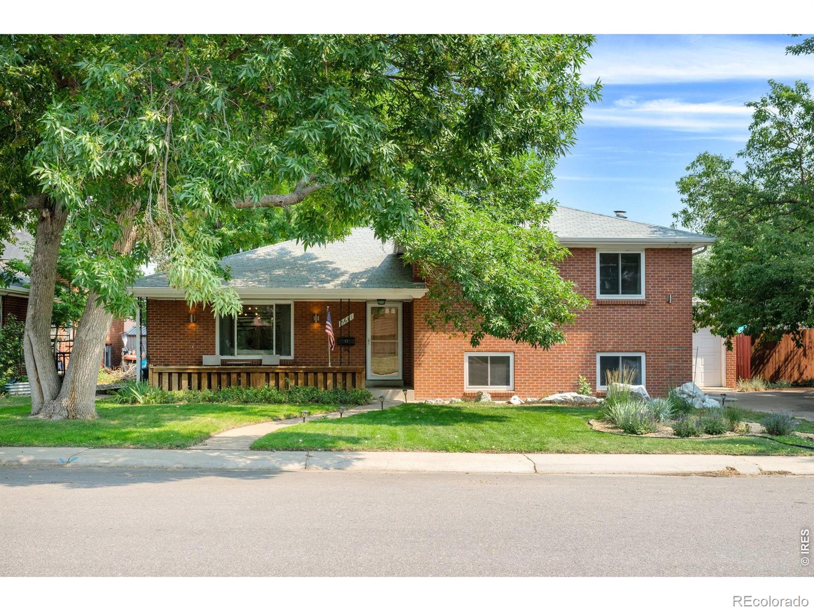 MLS Image #3 for 5681 e gunnison place,denver, Colorado