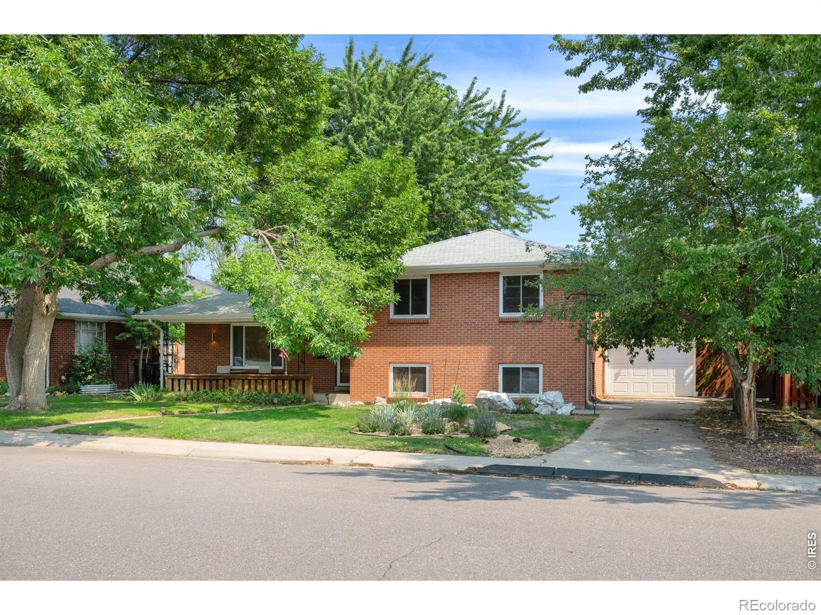 MLS Image #4 for 5681 e gunnison place,denver, Colorado