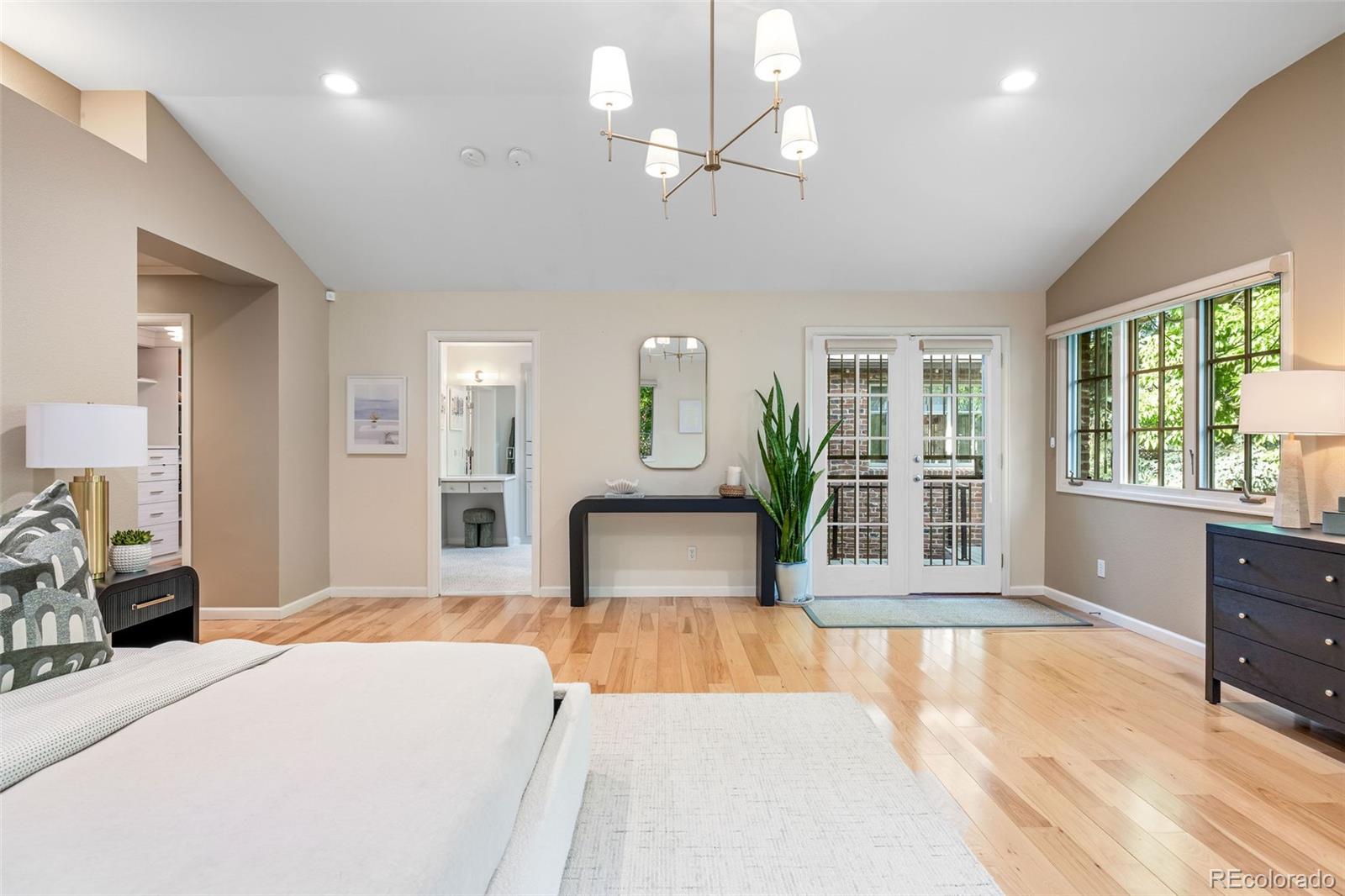 MLS Image #19 for 2901 e floyd drive,denver, Colorado