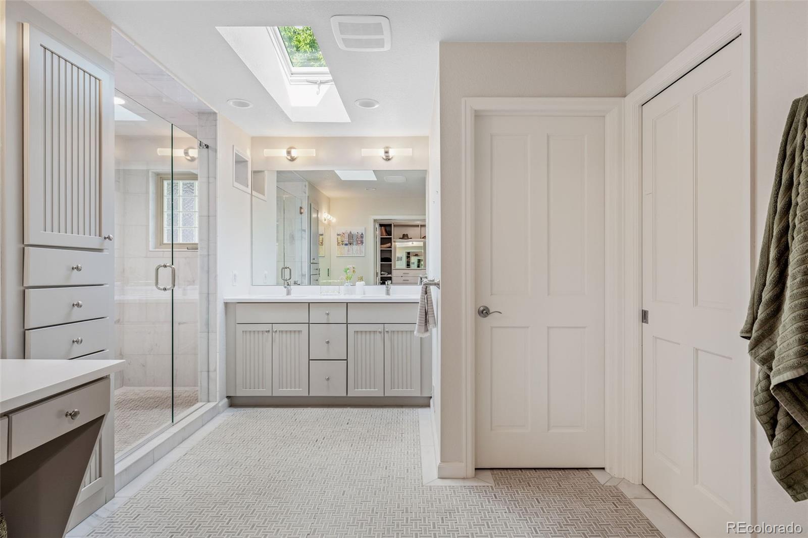 MLS Image #20 for 2901 e floyd drive,denver, Colorado