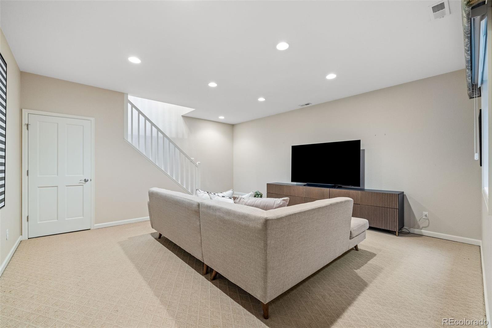 MLS Image #30 for 2901 e floyd drive,denver, Colorado