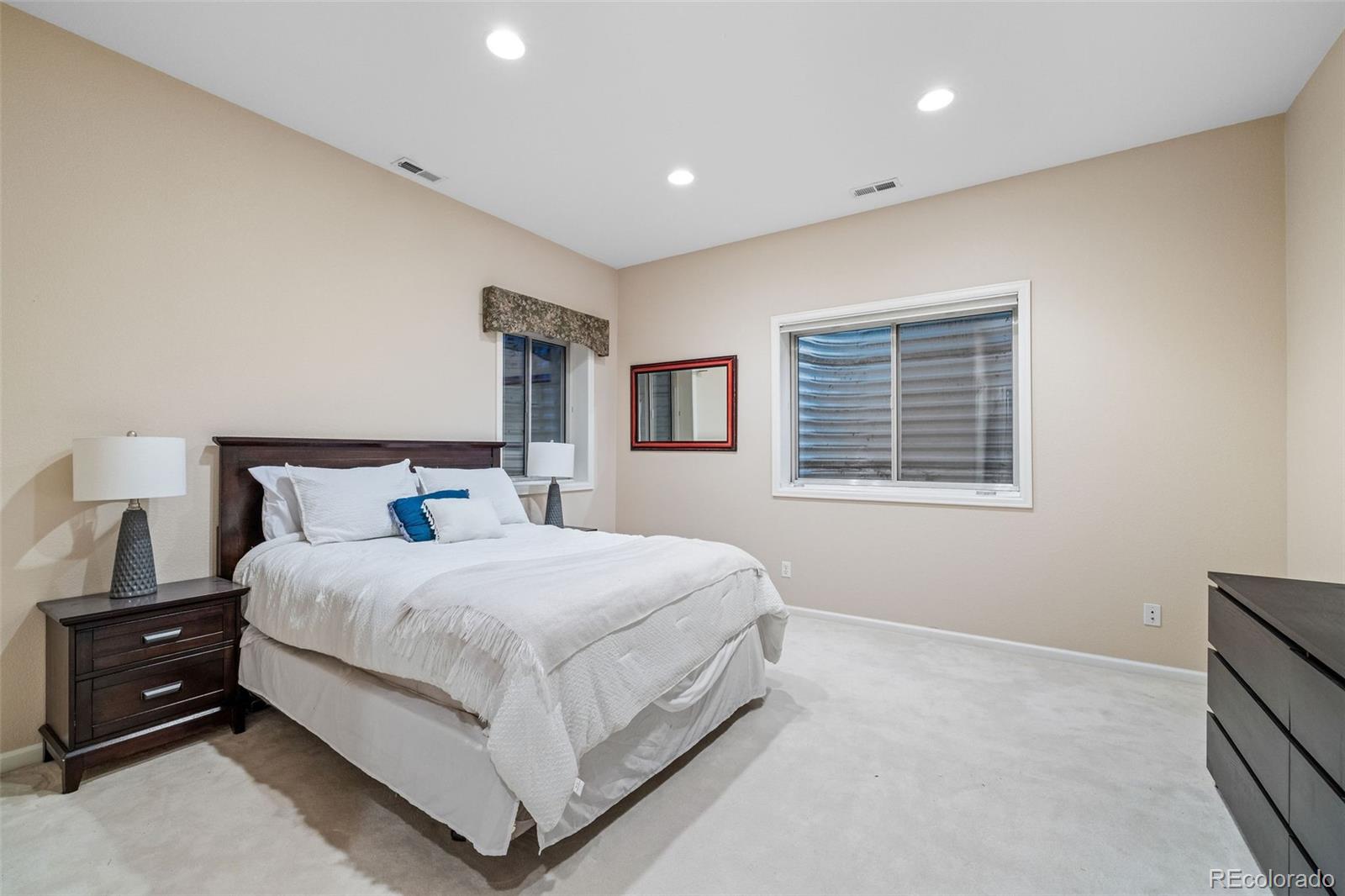 MLS Image #31 for 2901 e floyd drive,denver, Colorado
