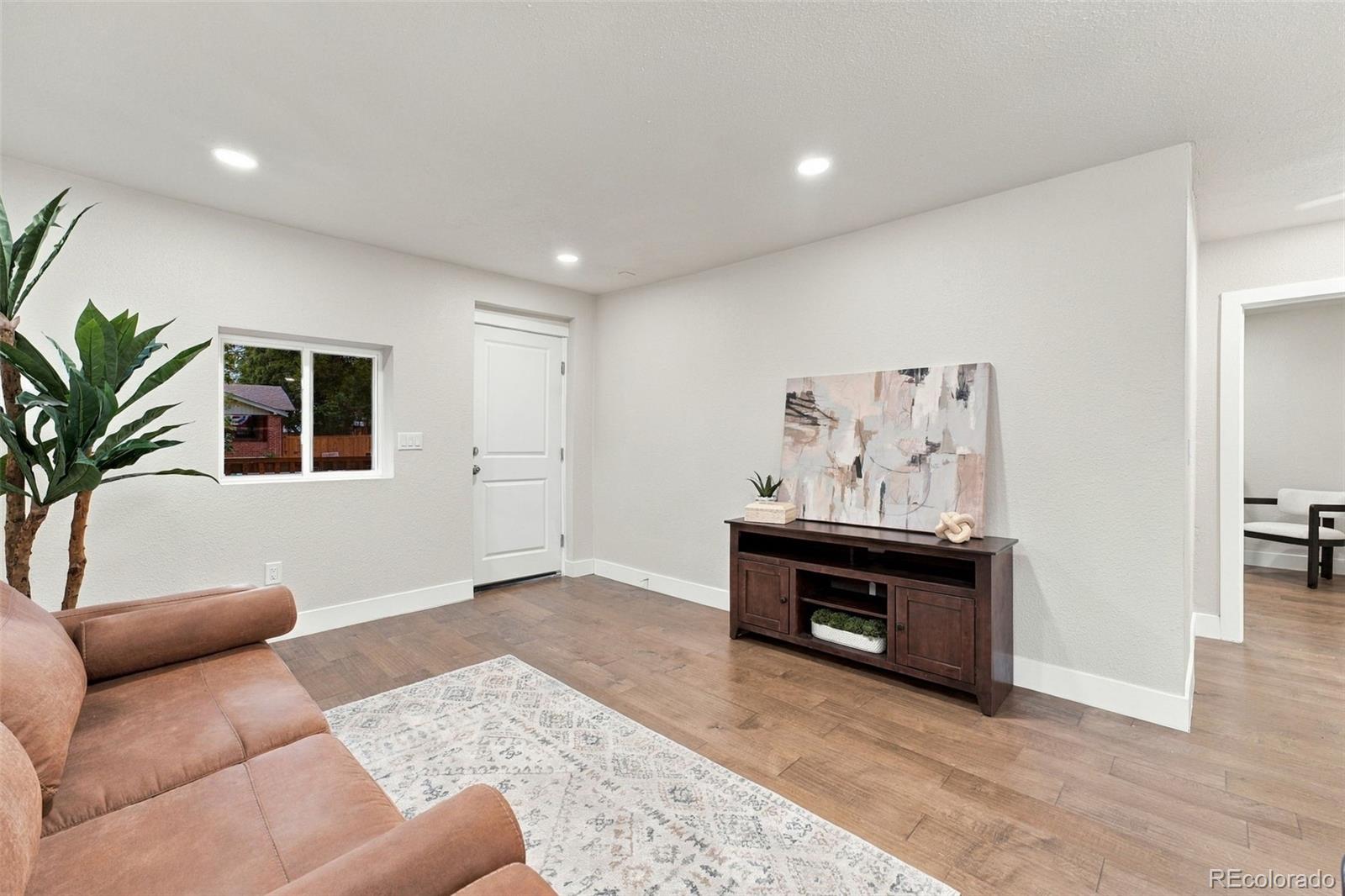 MLS Image #14 for 5171  stuart street,denver, Colorado