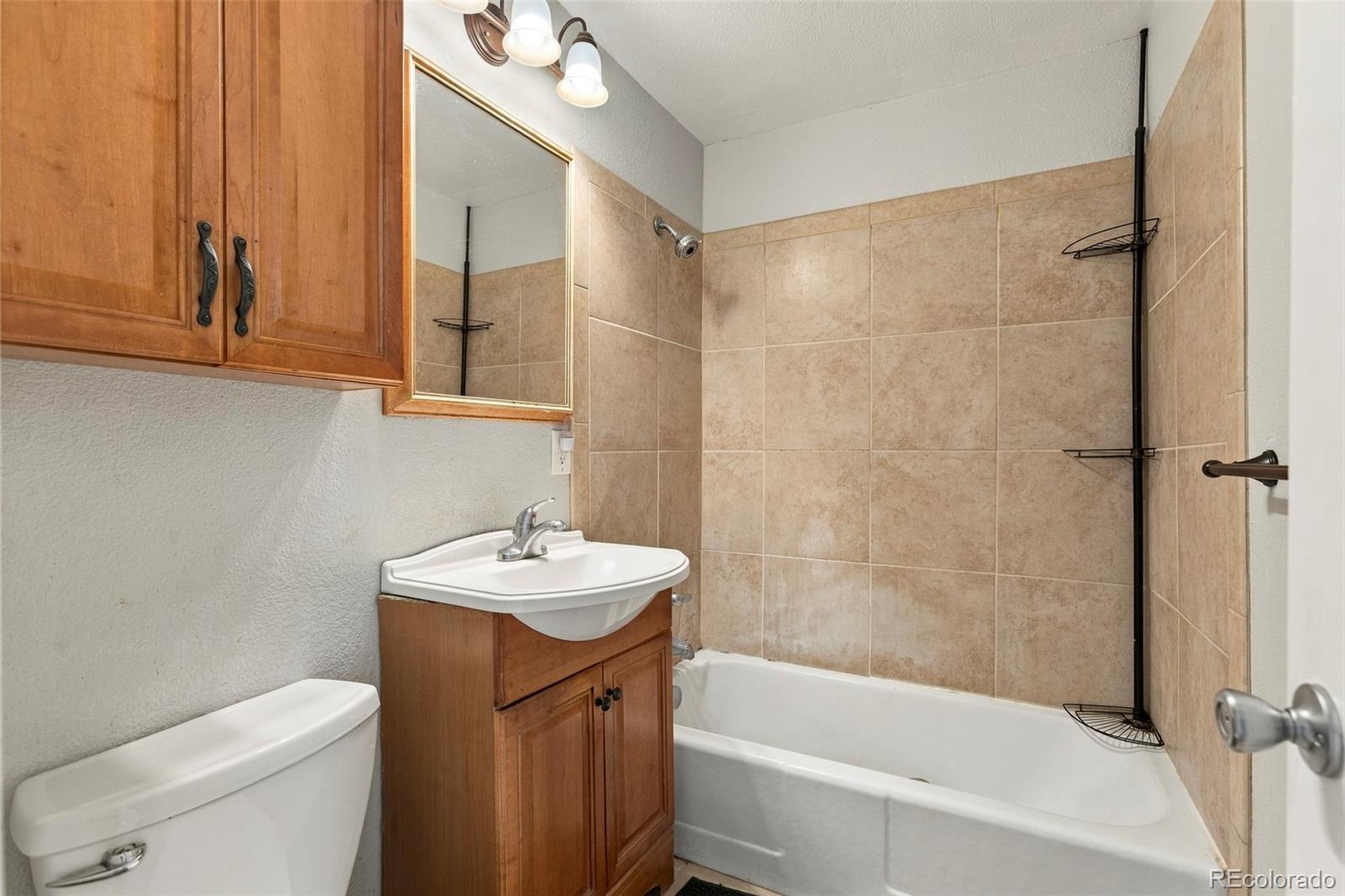MLS Image #11 for 11959 e 7th avenue,aurora, Colorado