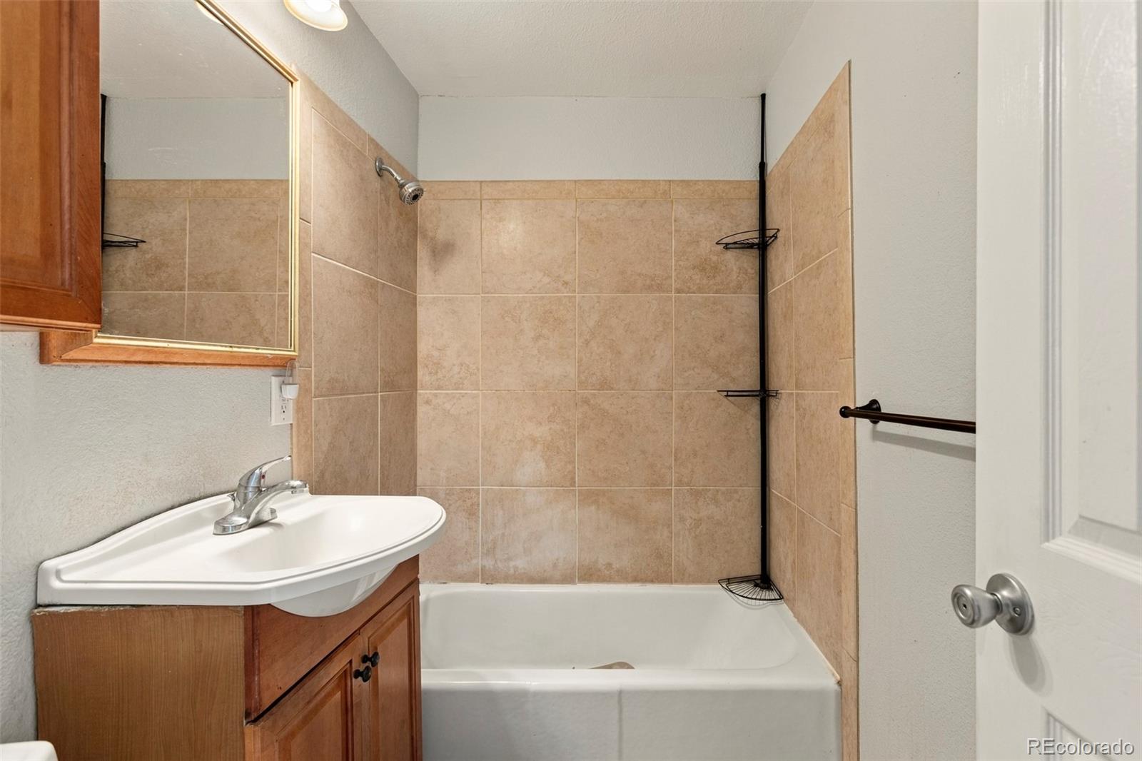 MLS Image #12 for 11959 e 7th avenue,aurora, Colorado
