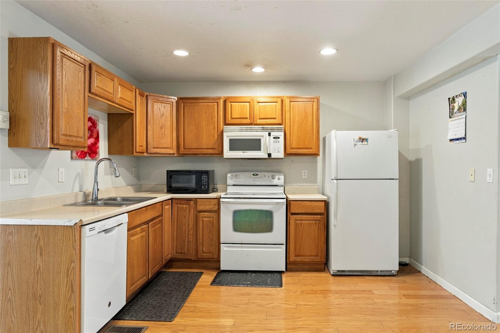 MLS Image #14 for 11959 e 7th avenue,aurora, Colorado