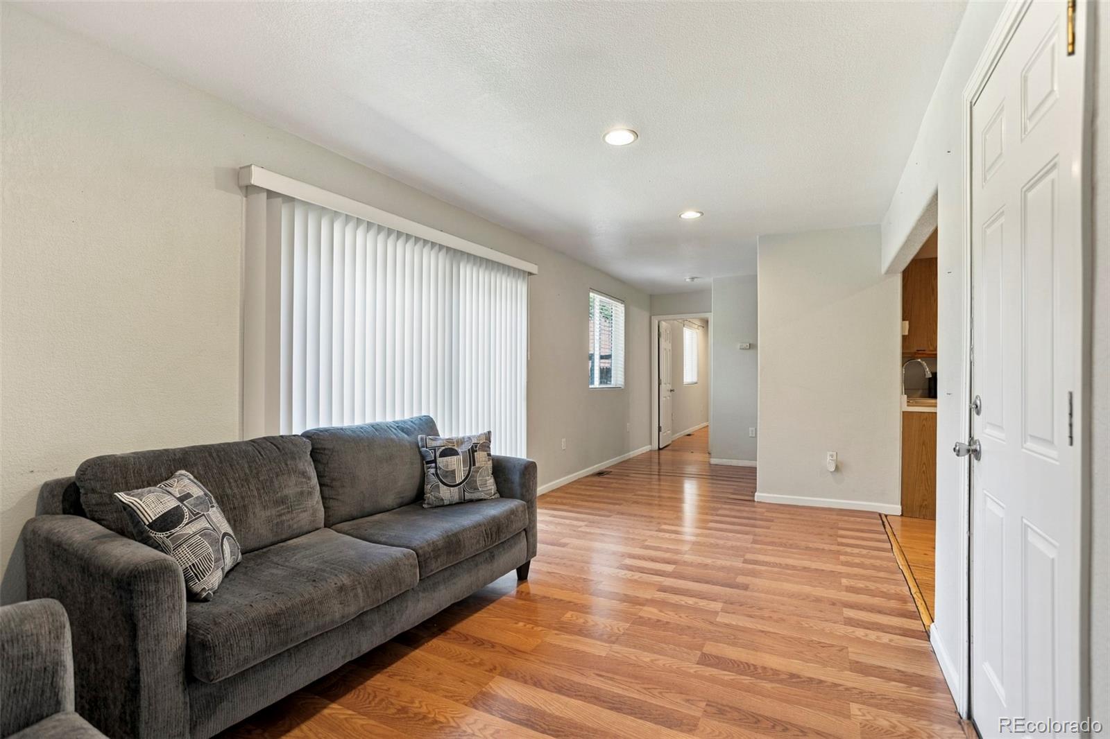 MLS Image #17 for 11959 e 7th avenue,aurora, Colorado