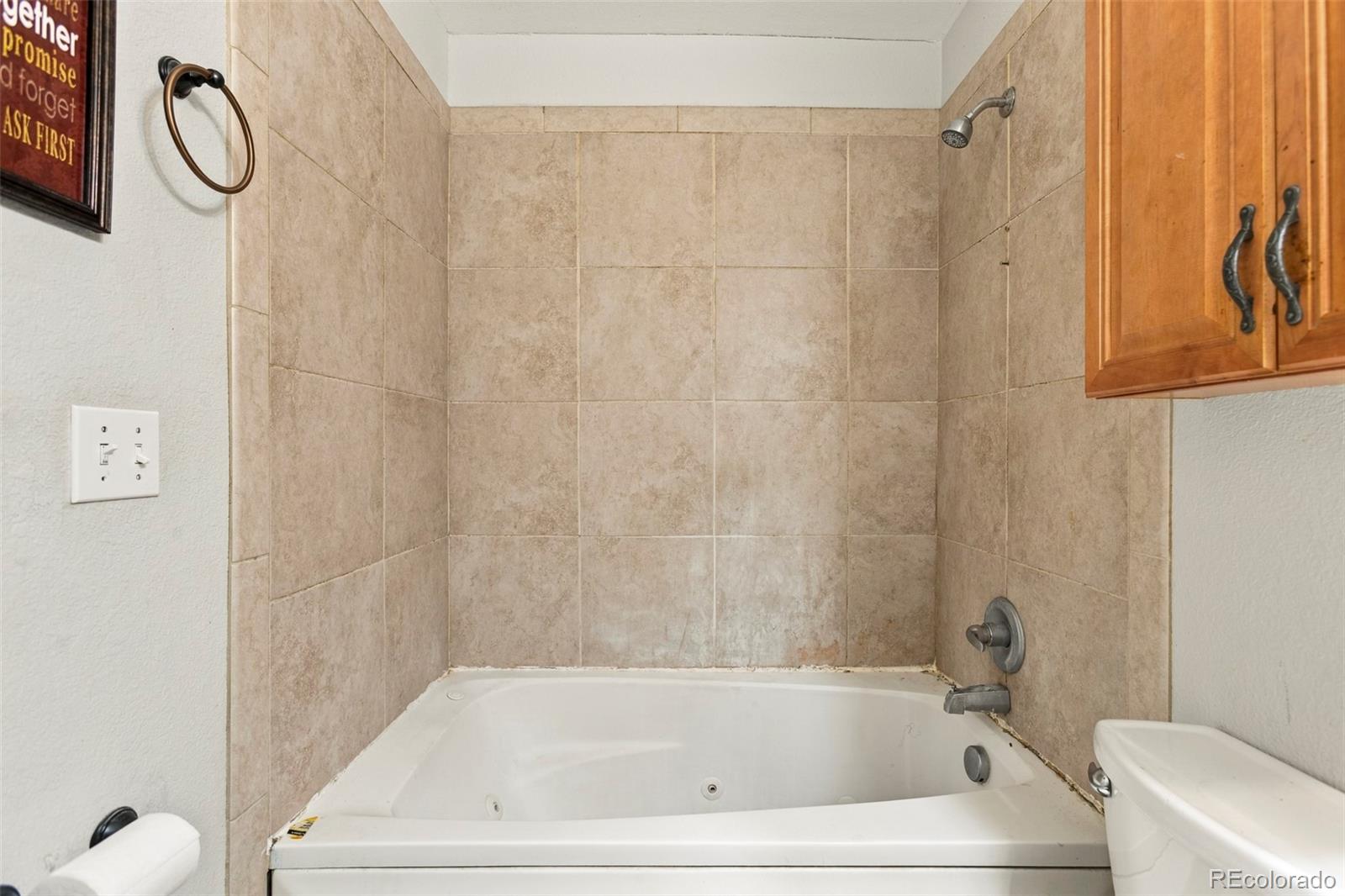 MLS Image #19 for 11959 e 7th avenue,aurora, Colorado