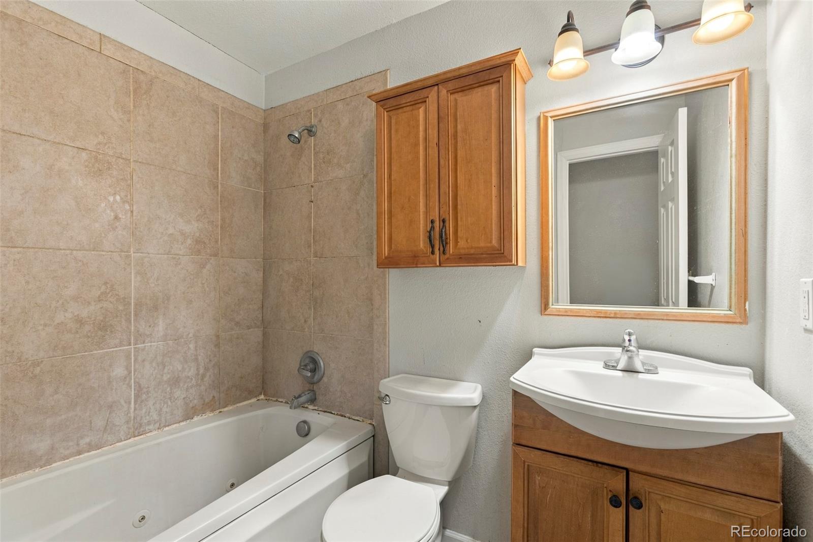 MLS Image #20 for 11959 e 7th avenue,aurora, Colorado