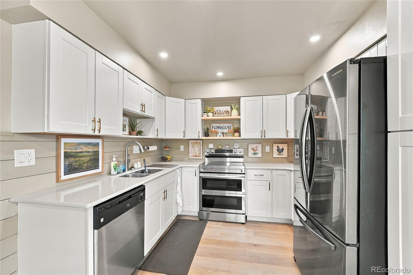 MLS Image #11 for 7098 s knolls way,centennial, Colorado