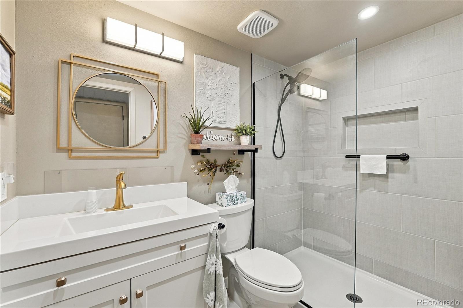 MLS Image #16 for 7098 s knolls way,centennial, Colorado
